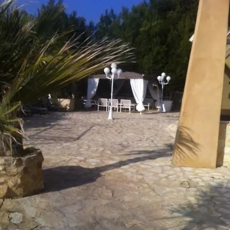 公寓 Le Clos Des Chevaliers 纳博讷